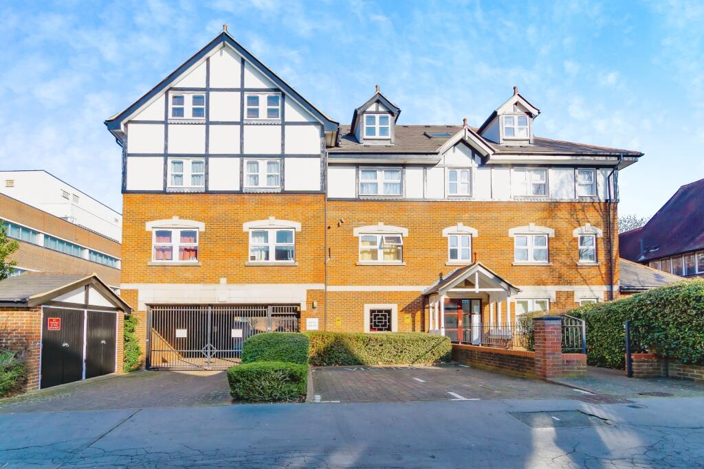 2 bedrooms Apartment in Croydon, United Kingdom No. 7940