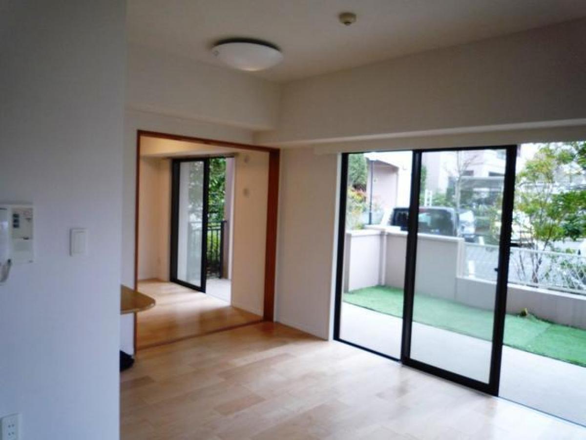 Apartamento de 3 dormitorios en Chiba, Japan No. 2103