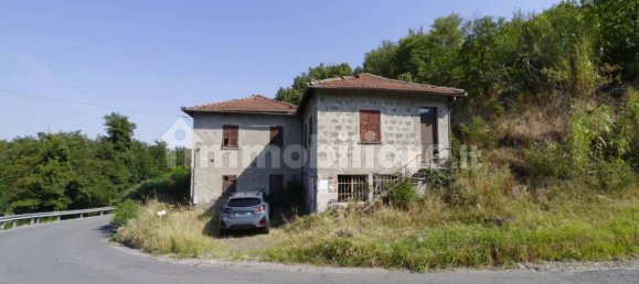 3 bedrooms House in Lerma, Italy No. 346547 6