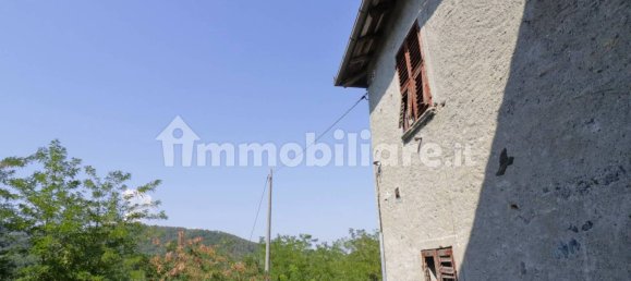 3 bedrooms House in Lerma, Italy No. 346547 4