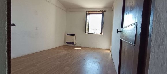 Дом с 4 комнатами в Маршано, Италия № 277509 11