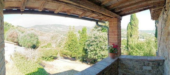 Дом с 4 комнатами в Маршано, Италия № 277509 2