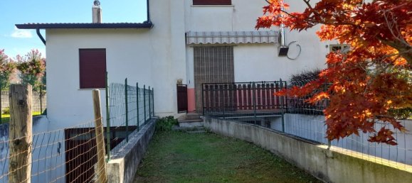 9-salle Maison à Borso del Grappa, Italy No. 293957 7