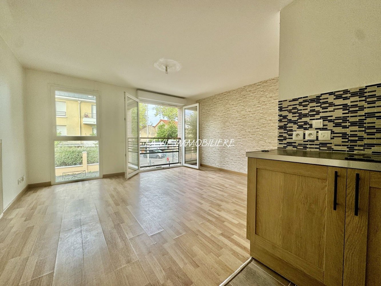 1 غرف نوم شقة في Aulnay-sous-Bois, France رقم 163397