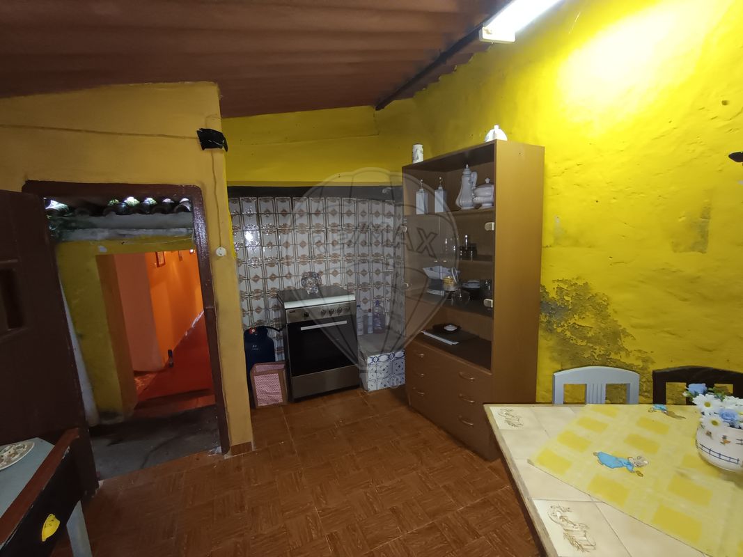 2 bedrooms House in Fronteira, Portugal No. 187234