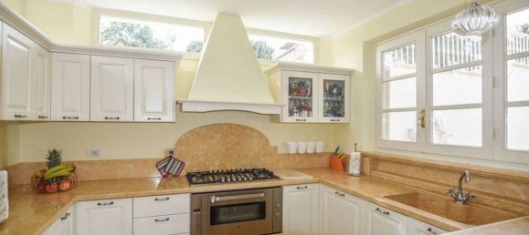 5 bedrooms Villa in Forte dei Marmi, Italy No. 38818 26