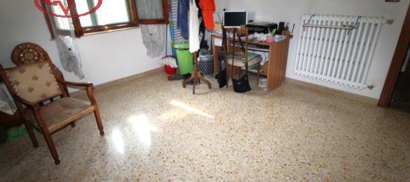 Villa de 4 divisões em San Giovanni Valdarno, Italy N.º 227398 37