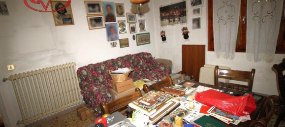 Villa de 4 divisões em San Giovanni Valdarno, Italy N.º 227398 9