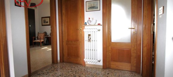 Villa de 4 divisões em San Giovanni Valdarno, Italy N.º 227398 30