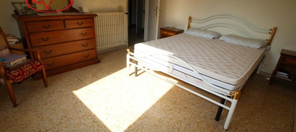 Villa de 4 divisões em San Giovanni Valdarno, Italy N.º 227398 7