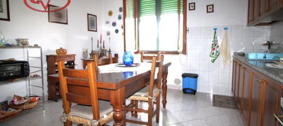 Villa de 4 divisões em San Giovanni Valdarno, Italy N.º 227398 33