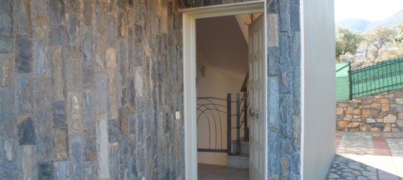 4 bedrooms Commercial property in Agios Nikolaos, Greece No. 5270 3