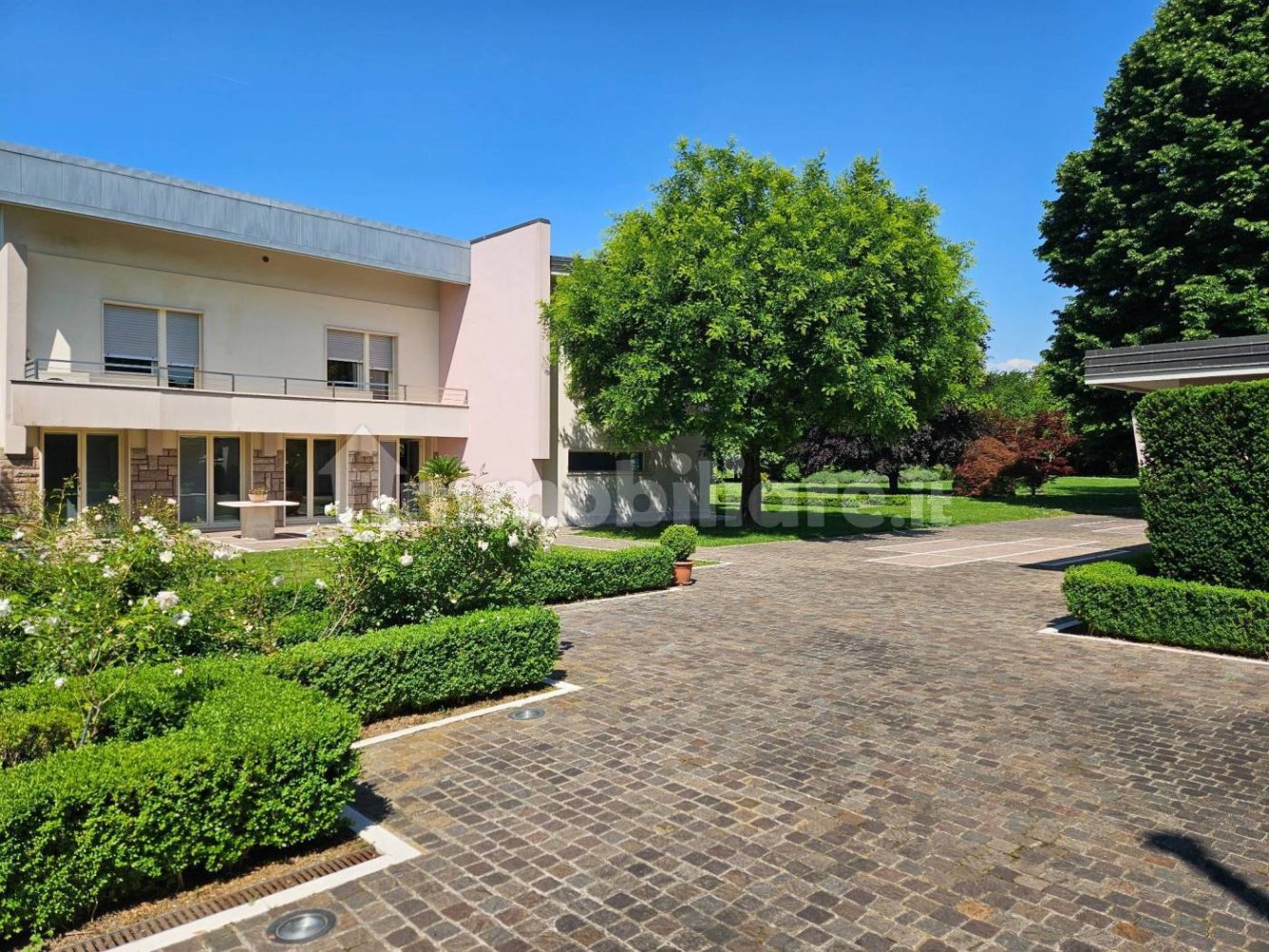 3 Schlafzimmer Villa in Tombolo, Italy, Nr. 359428