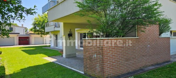 3 Schlafzimmer Villa in Tombolo, Italy, Nr. 359428 11