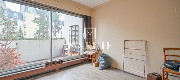 3 bedrooms Apartment in Paris, France No. 163352 6