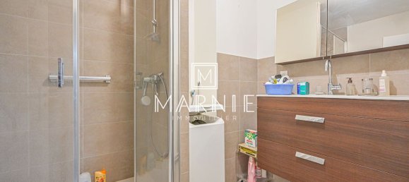 3 bedrooms Apartment in Paris, France No. 163352 10