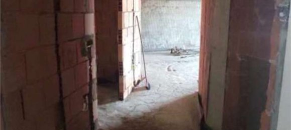 3 rooms Apartment in Luino, Italy No. 179949 6