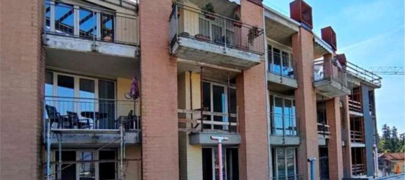 3 rooms Apartment in Luino, Italy No. 179949 21