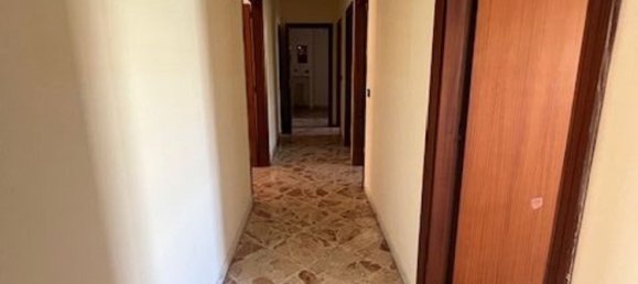 4 rooms Apartment in Brindisi, Italy No. 298730 8