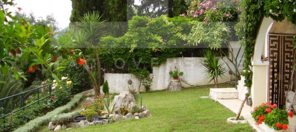 4 bedrooms Villa in Perama, Greece No. 306 10