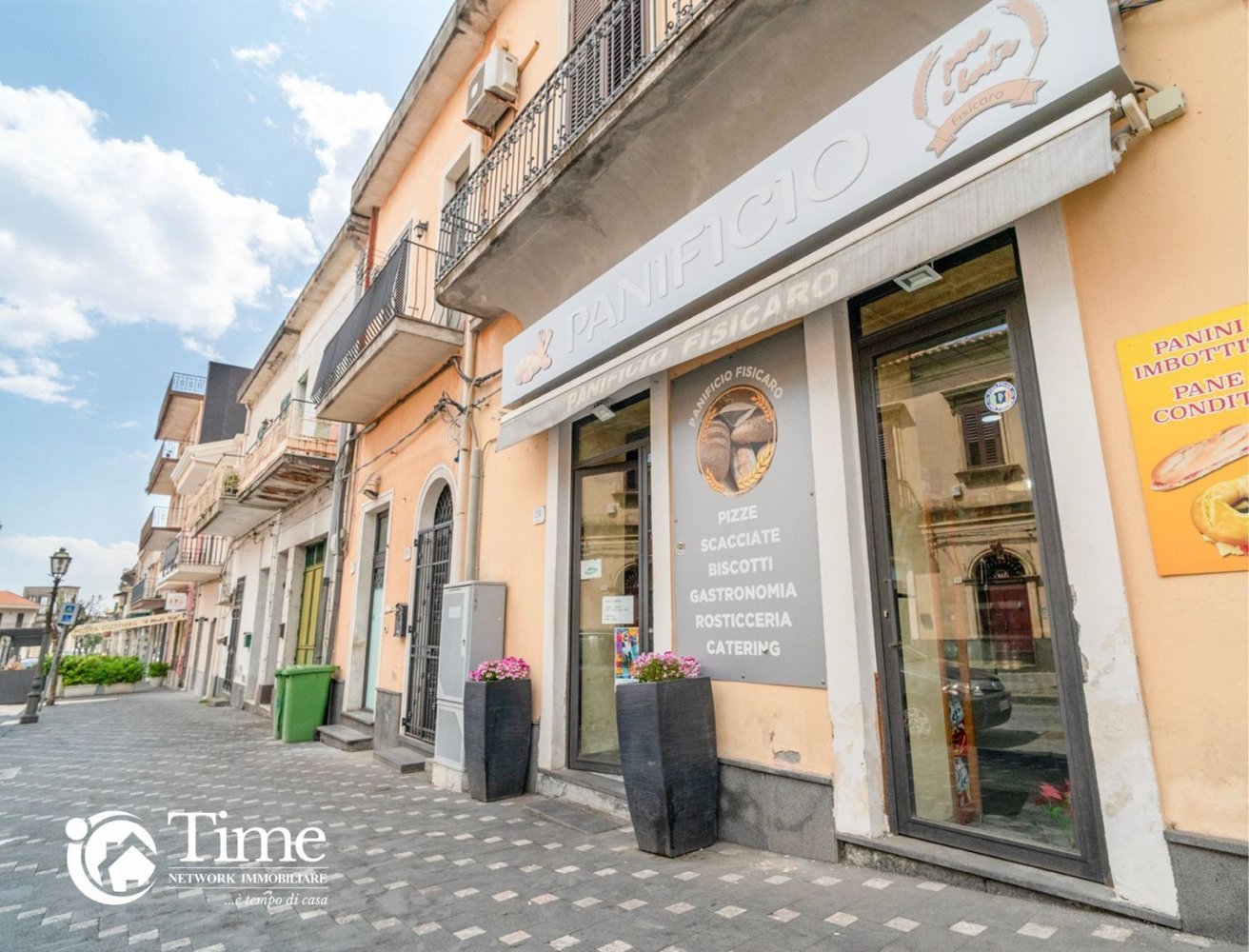 Gewerbliche Immobilie in Zafferana Etnea, Italy 141m², Nr. 396295