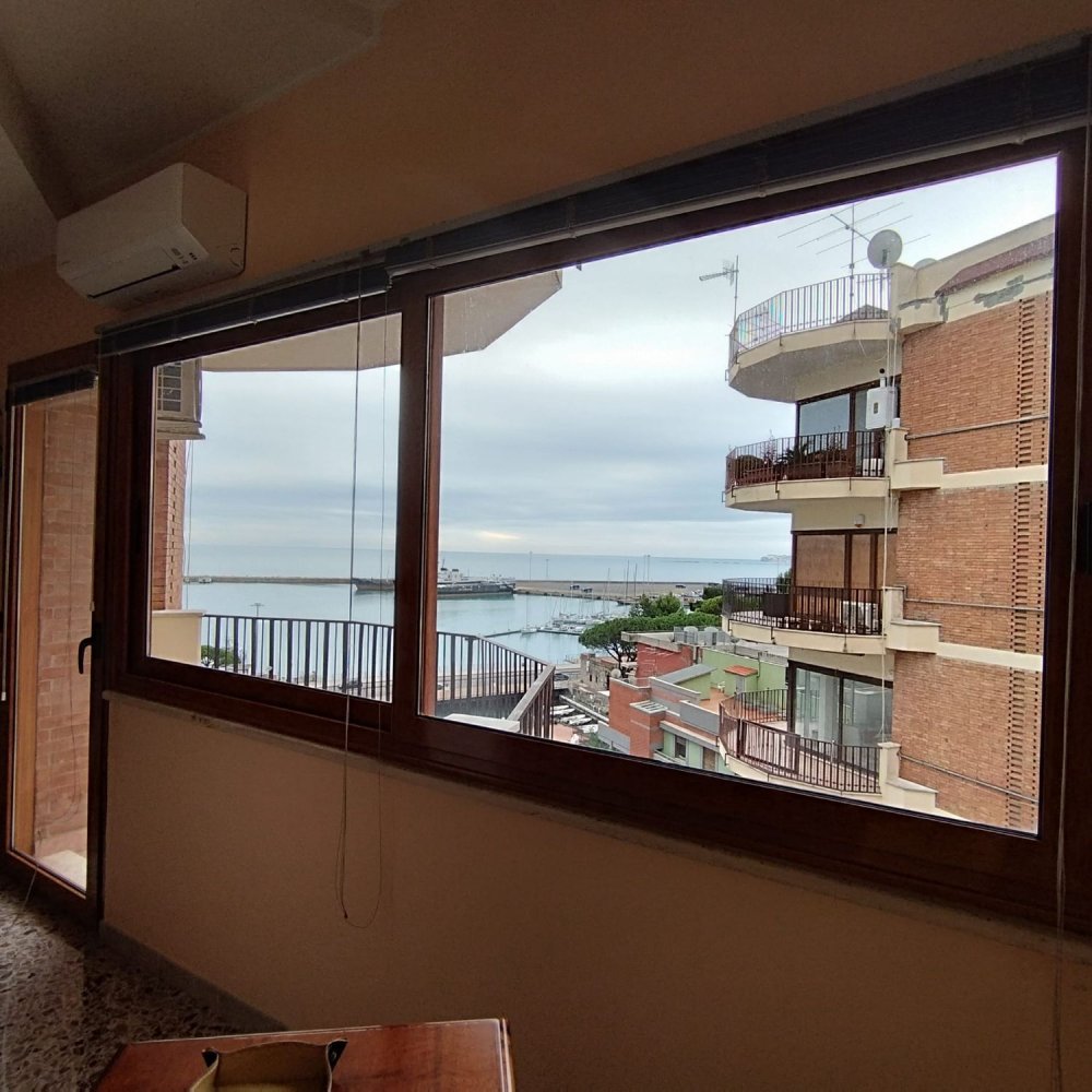 4 rooms Apartment in Formia, Italy No. 277842