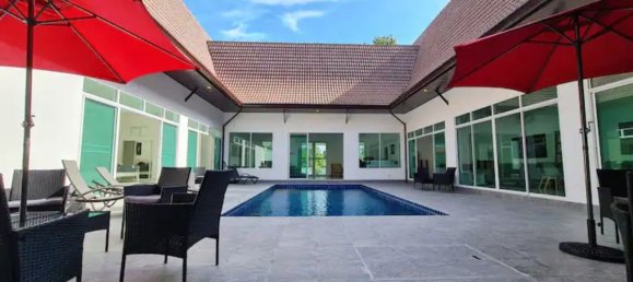 6 bedrooms Villa in Pattaya, Thailand No. 5478 8