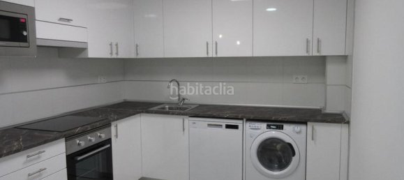 2 bedrooms Apartment in Zaragoza, Spain No. 166775 17