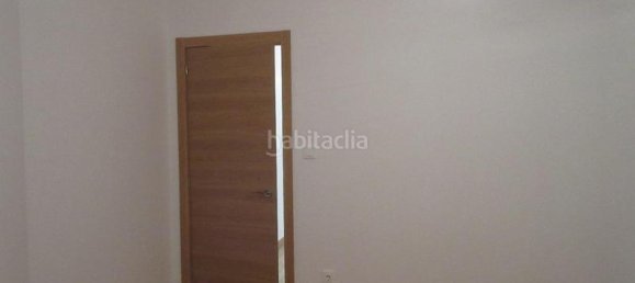 2 bedrooms Apartment in Zaragoza, Spain No. 166775 20