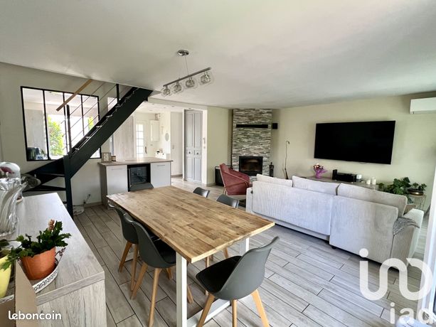 Casa de 5 dormitorios en Neuilly-en-Thelle, France No. 307684