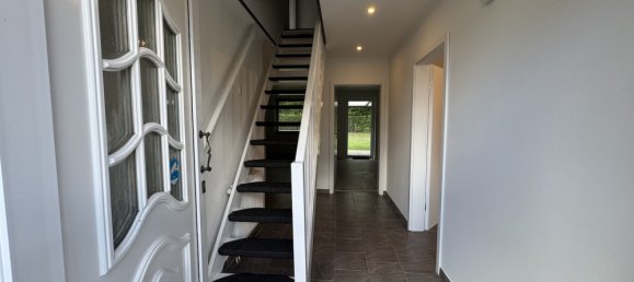 Бунгало с 5 комнатами в Фрисландия, Германия № 342042 5