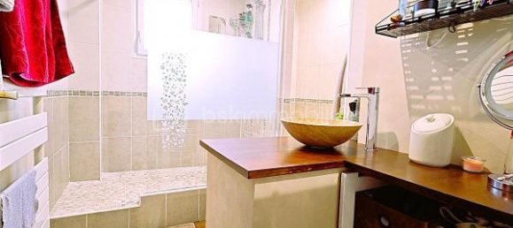 4 bedrooms Villa in Epernon, France No. 53953 9