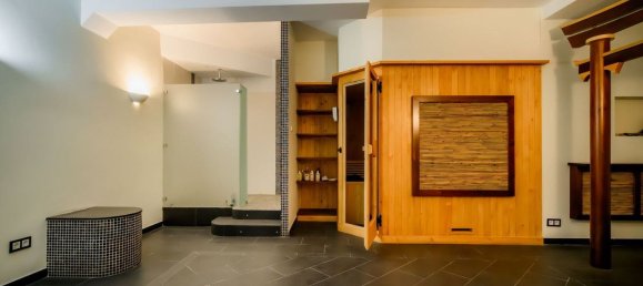 6 bedrooms Villa in La Quinta, Spain No. 143528 14