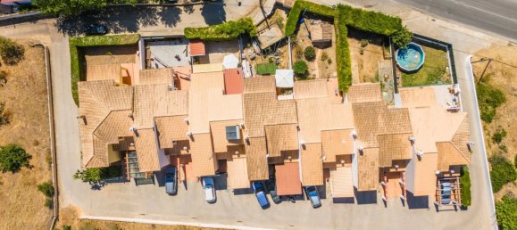 4 bedrooms House in Guia, Portugal No. 122217 8