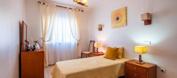 4 bedrooms House in Guia, Portugal No. 122217 9