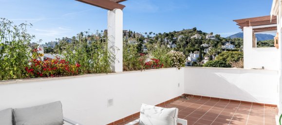 4 Schlafzimmer Doppelhaus in Marbella, Spain, Nr. 146713 24