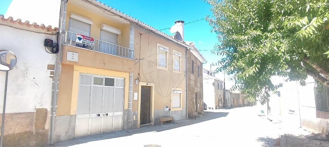3 chambres Maison à Escalhao, Portugal No. 166758