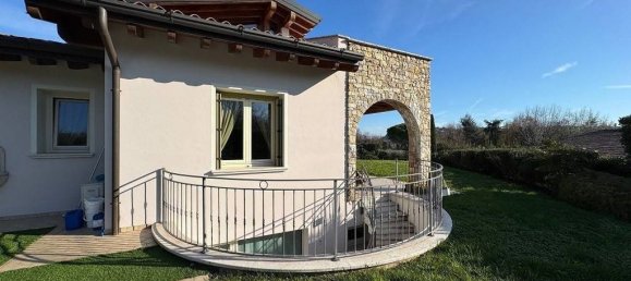 4 غرف نوم فيلا في Manerba del Garda, Italy رقم 313149 11