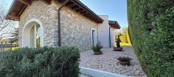 4 غرف نوم فيلا في Manerba del Garda, Italy رقم 313149 2