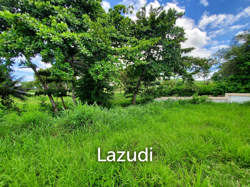  Commercial property in Cha-am, Thailand No. 16742