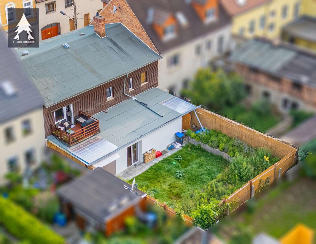 6 bedrooms Townhouse in Salzlandkreis, Germany No. 241534