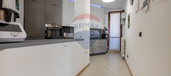 2 Schlafzimmer Wohnung in Busto Arsizio, Italy, Nr. 266942 10