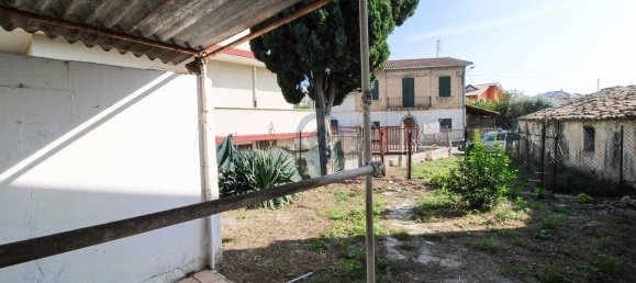 Земельный участок 400м² в Нерето, Италия № 180897 3