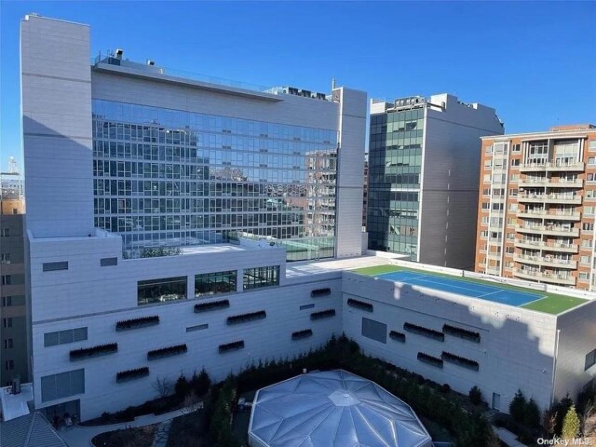 Casa de 3 dormitorios en Flushing, USA No. 269921