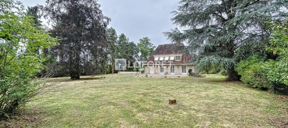 Casa de 5 dormitorios en Cuts, France No. 222208 10