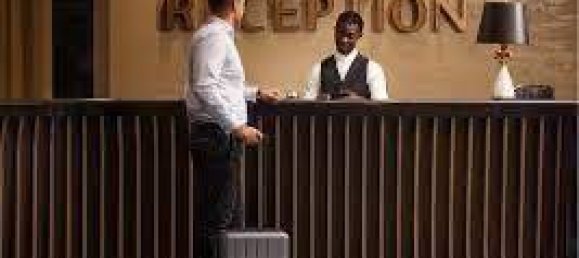 5 rooms Commercial property in San Felice Circeo, Italy No. 105078 3