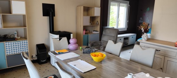 2 bedrooms House in Crouzilles, France No. 242680 5