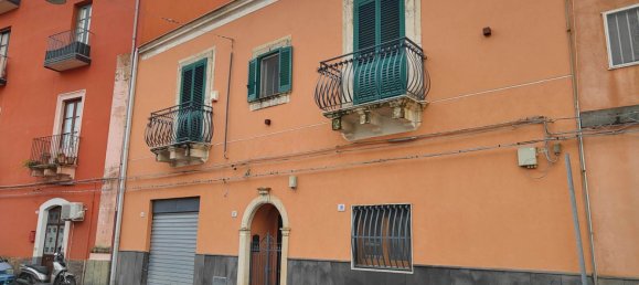 Дом с 3 спальнями в Катания, Италия № 89945 2