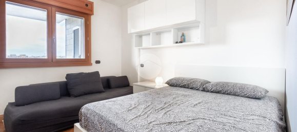 2 rooms Apartment in Rome, Italy No. 235529 10