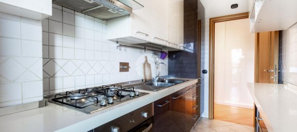2 rooms Apartment in Rome, Italy No. 235529 7